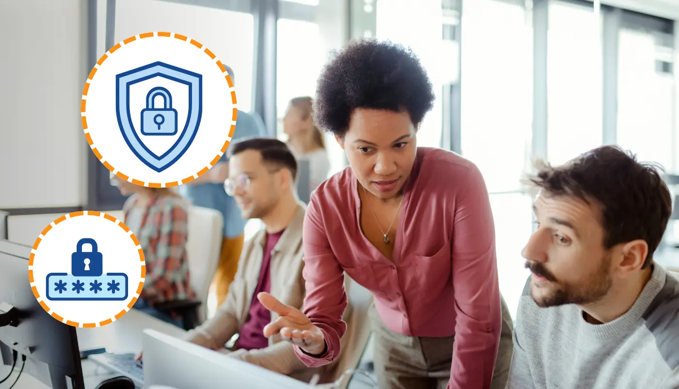 Photo de personnes en train de se sensibiliser à la cybersécurité